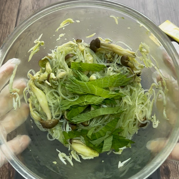 刻んだ大葉が乗った状態